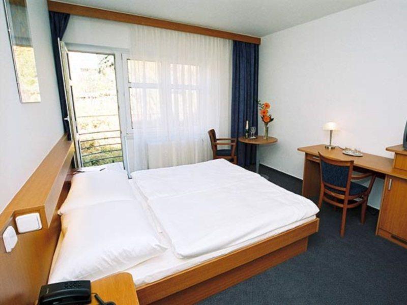 Hotel Inos Prague Exterior photo