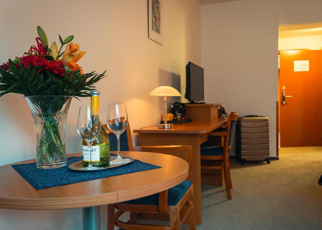 Hotel Inos Prague Exterior photo